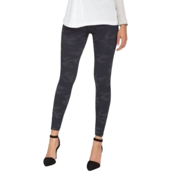 SPANX Look At Me Now High Waisted Seamless Leggings in Camo Size Medium - Picture 1 of 3